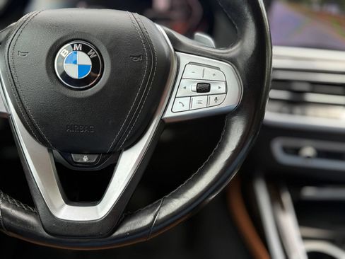 Used 2019 BMW X7 xDrive50i w/ Premium Package AWD/4WD image 27
