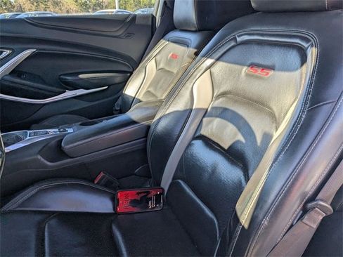 Used 2016 Chevrolet Camaro SS image 14