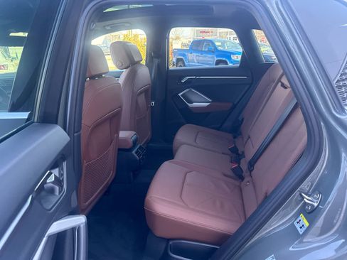Used 2025 Audi Q3 2.0T Premium w/ Convenience Package image 17