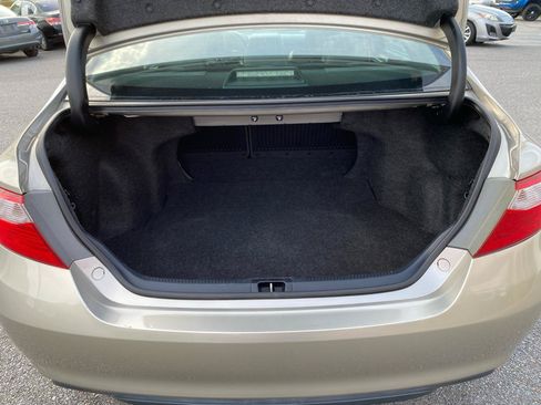 Used 2016 Toyota Camry SE FWD image 15