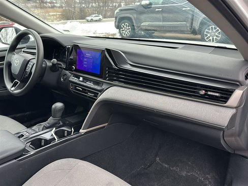 Used 2025 Toyota Camry LE image 25
