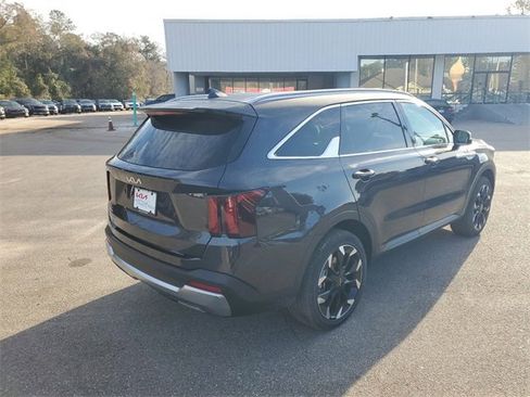 New 2025 Kia Sorento EX image 2