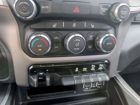 Used 2020 RAM 1500 Big Horn AWD/4WD image 16