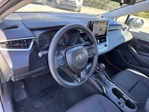 Used 2024 Toyota Corolla LE image 11
