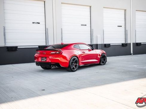 Used 2017 Chevrolet Camaro SS image 22