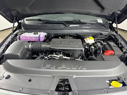New 2026 RAM 1500 4x4 Crew Cab image 27