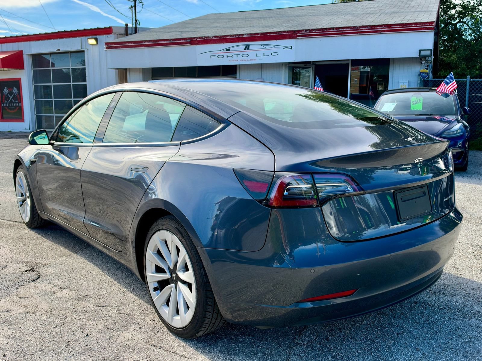 Used 2022 Tesla Model 3 Long Range AWD/4WD image 6