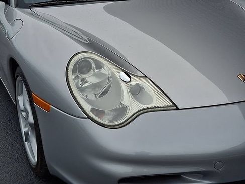 Used 2002 Porsche 911 Carrera RWD image 11
