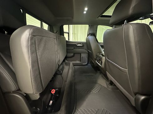 Certified 2025 Chevrolet Silverado 1500 LTZ w/ LTZ Premium Package AWD/4WD image 19