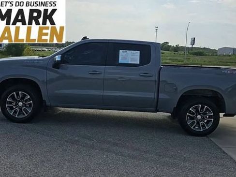Used 2024 Chevrolet Silverado 1500 LT AWD/4WD image 5