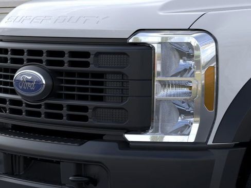 New 2025 Ford F450 XL image 17