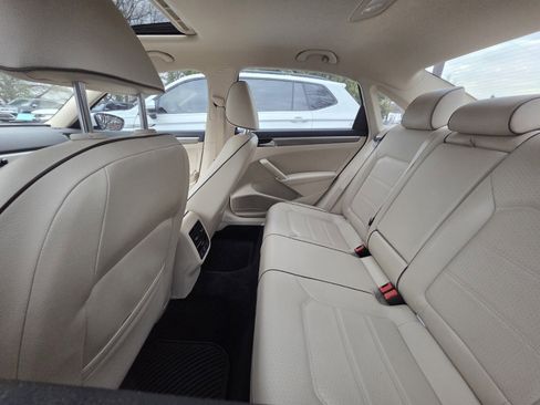 Used 2016 Volkswagen Passat 1.8T SE image 7