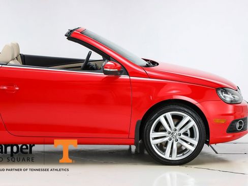 Used 2015 Volkswagen Eos Executive FWD image 12