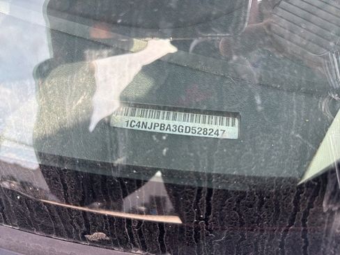 Used 2016 Jeep Patriot Sport w/ Power Value Group image 9