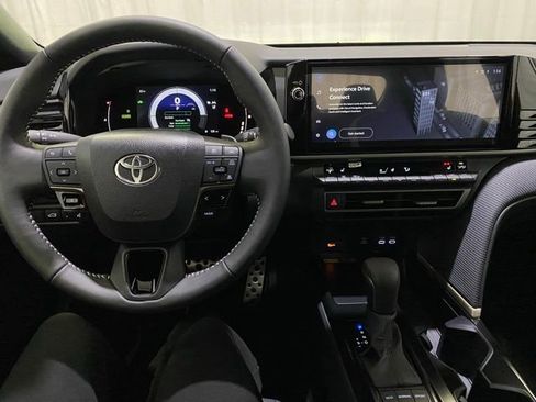 Used 2026 Toyota Camry SE Nightshade w/ Multimedia Upgrade Package image 20