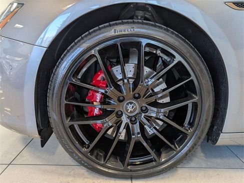 Used 2022 Maserati Ghibli Modena image 18