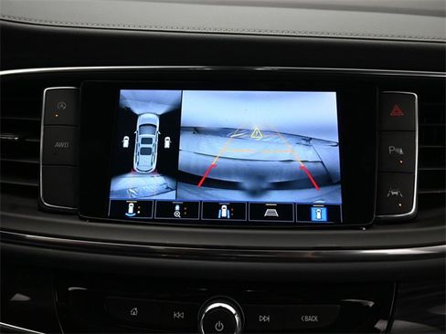 Used 2024 Buick Enclave Premium image 23
