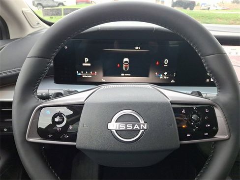 New 2025 Nissan Murano SL image 13