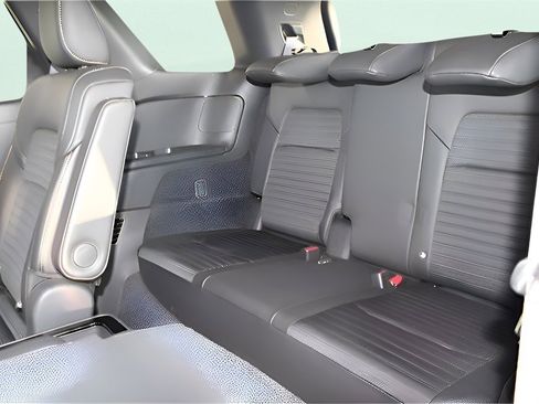 Used 2025 Nissan Pathfinder Rock Creek image 18