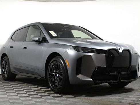 Used 2026 BMW iX xDrive45 w/ M Sport Package image 8