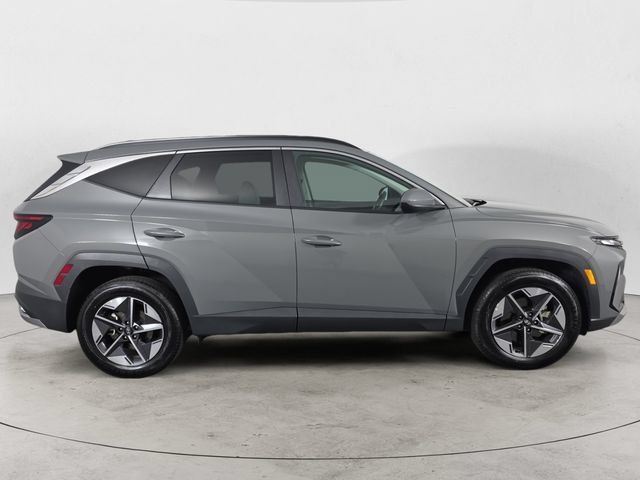 Used 2025 Hyundai Tucson SEL AWD/4WD image 4