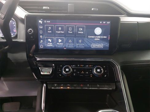 Used 2024 GMC Sierra 3500 Denali w/ Denali Reserve Package image 20