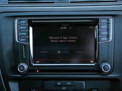 Used 2016 Volkswagen Jetta S image 19