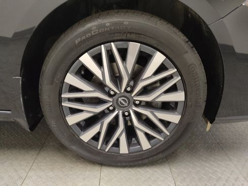 Used 2023 Nissan Altima 2.5 SV w/ SV Premium Package AWD/4WD image 31
