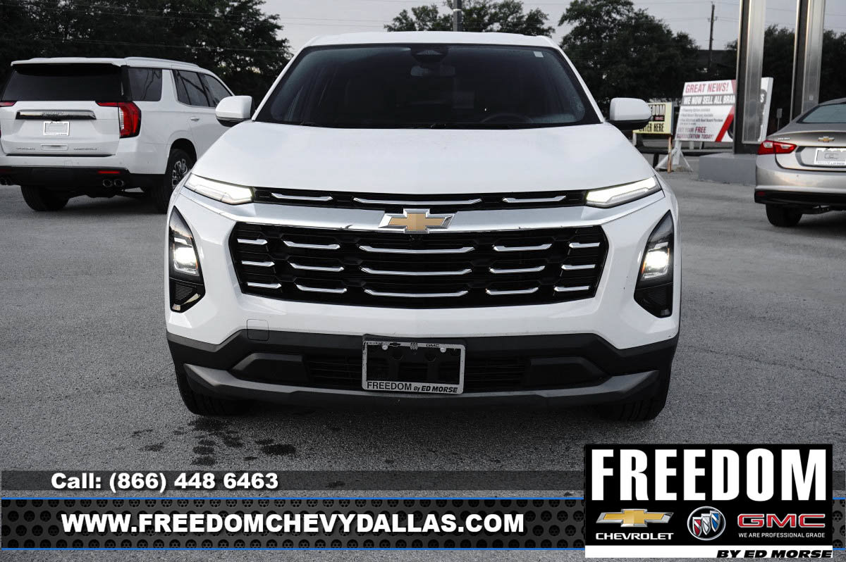 Used 2026 Chevrolet Equinox LT w/ Convenience Package II FWD image 2