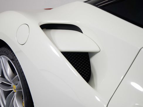 Certified 2019 Ferrari 488 GTB image 32