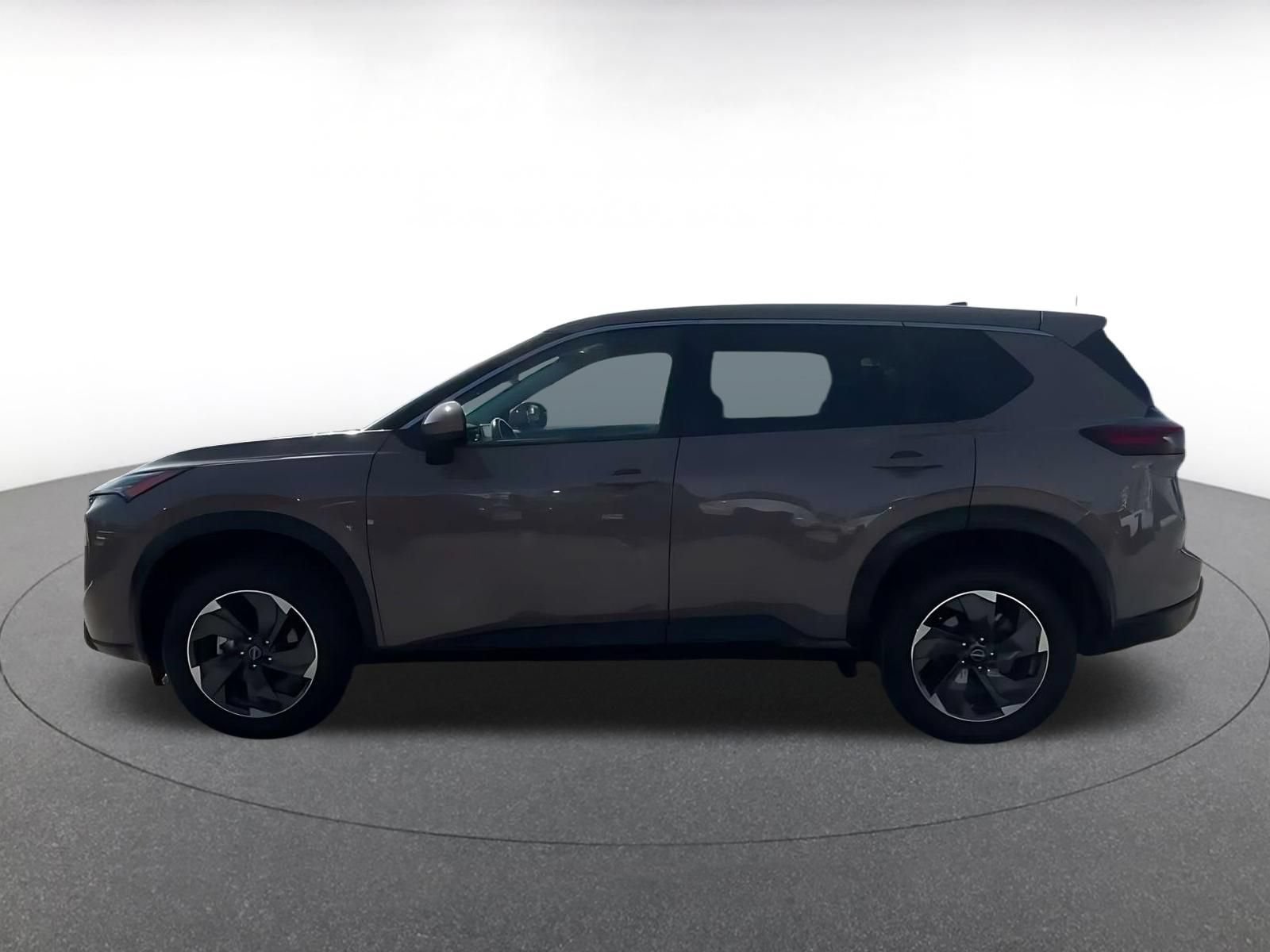 Used 2025 Nissan Rogue SV AWD/4WD image 8