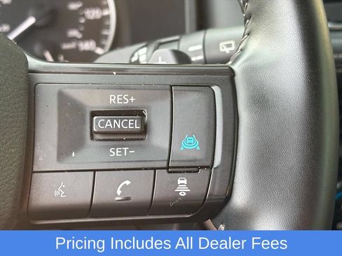Used 2025 Nissan Rogue SV AWD/4WD image 13