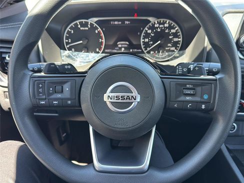 Used 2021 Nissan Rogue SV AWD/4WD image 16