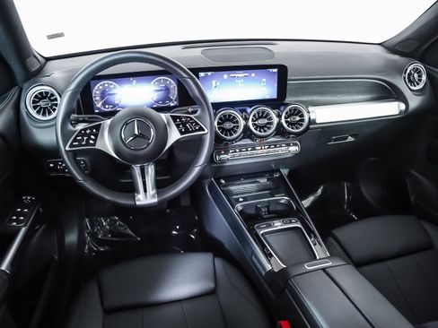 Certified 2026 Mercedes-Benz GLB 250 image 18