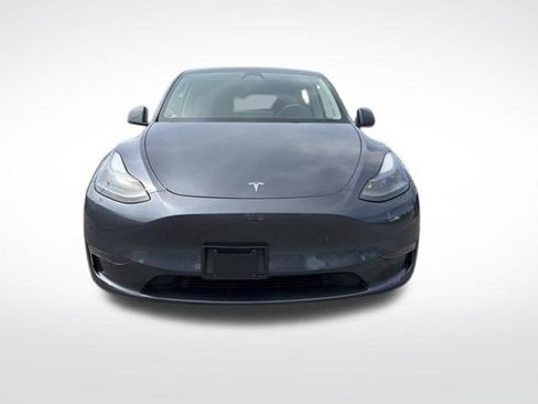 Used 2023 Tesla Model Y Long Range image 2