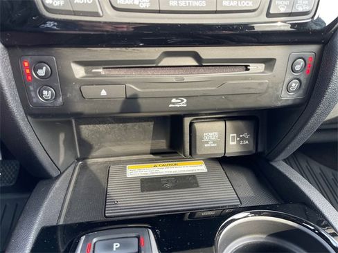 Used 2020 Honda Pilot Elite image 26