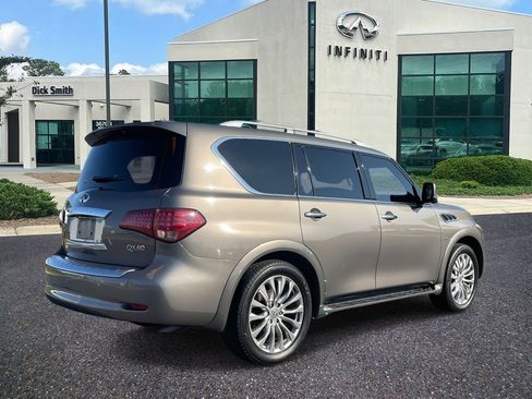 Used 2016 INFINITI QX80 Luxe w/ 22" Wheel Package image 6
