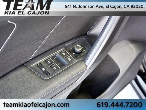 Used 2023 Volkswagen Tiguan SE FWD image 25