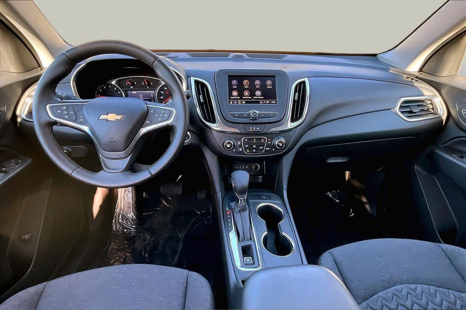 Used 2022 Chevrolet Equinox LT FWD image 16