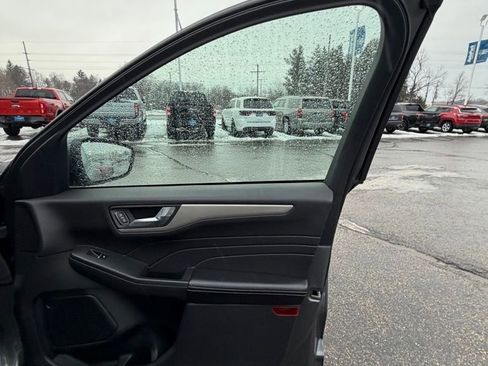 Used 2021 Ford Escape SE w/ Convenience Package image 17