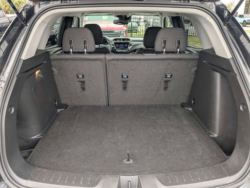 Used 2022 Chevrolet TrailBlazer LT w/ Convenience Package image 13