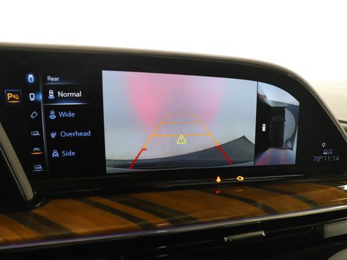 Used 2024 Cadillac Escalade ESV Sport Platinum w/ LPO, ONYX Package image 25