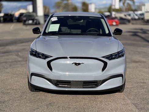 Certified 2025 Ford Mustang Mach-E Premium image 6