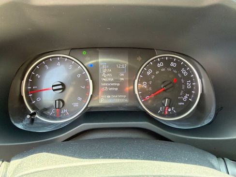 Used 2020 Toyota RAV4 LE w/ All Weather Liner Package AWD/4WD image 13