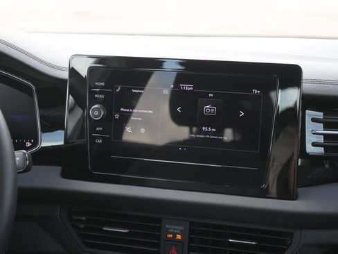 Used 2025 Volkswagen Jetta Sport image 8