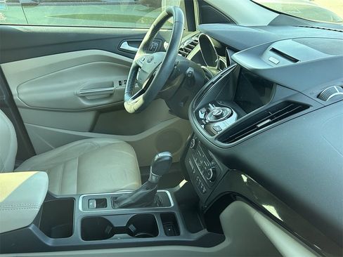 Used 2017 Ford Escape Titanium w/ Equipment Group 301A image 10