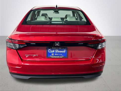New 2025 Honda Accord SE image 7