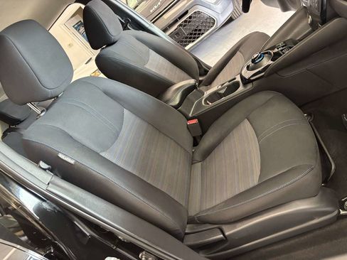 Used 2018 Nissan Leaf SV w/ SV Technology Package image 23