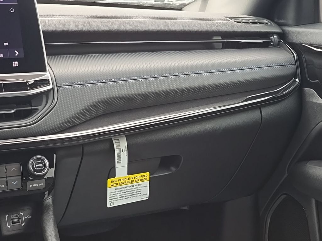New 2026 Jeep Compass Latitude AWD/4WD image 28