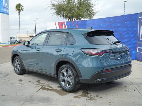 New 2026 Honda HR-V LX image 9